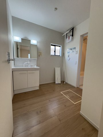 【洗面所】 | 福岡市博多区浦田1丁目10期　1号棟（全2棟）【仲介手数料無料・0円】 | 現地写真。