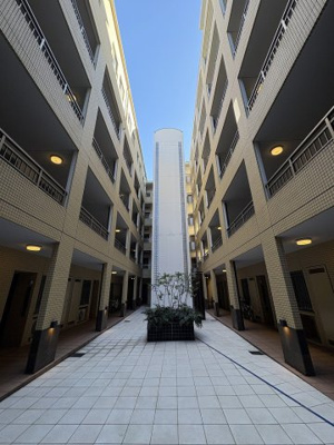 【エントランス】 | レジディア六本木檜町公園