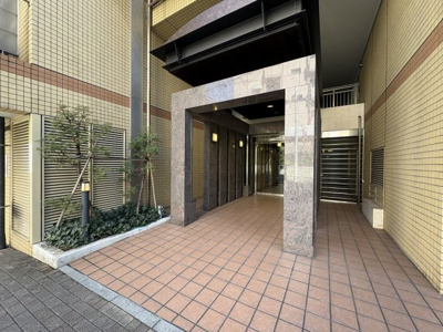 【エントランス】 | レジディア六本木檜町公園