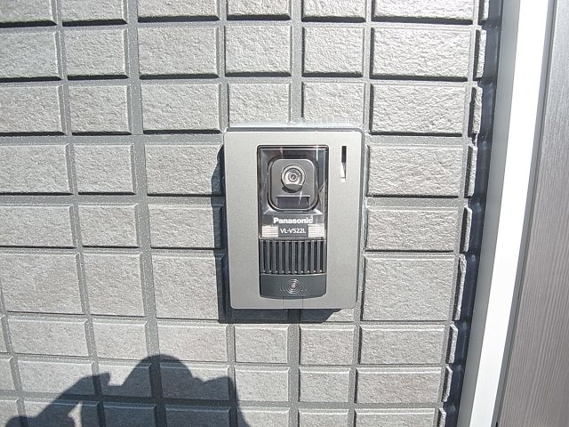 モダンアパートメント神戸湊川のセキュリティ|ＴＶモニターホンで顔が分かり安心