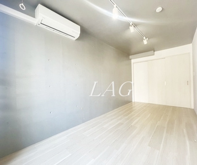 【居間・リビング】 | DEAR ECLASS NISHIAZABU | 洋室のお部屋です。