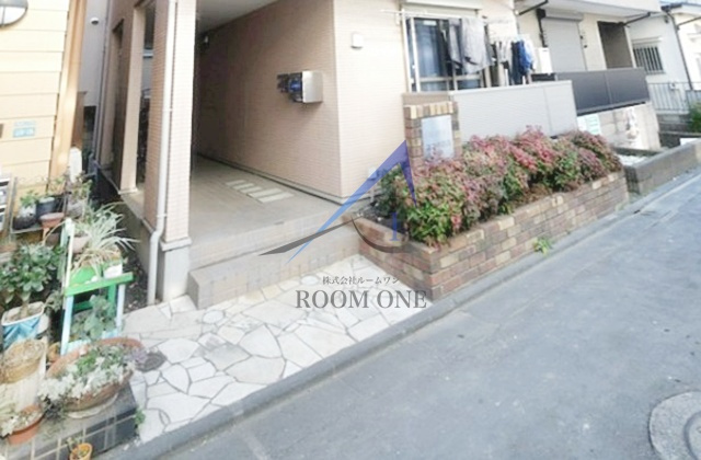 ココネ目白のエントランス|エントランスです。