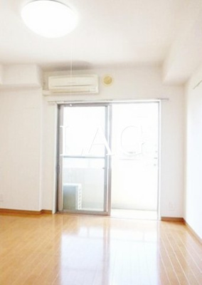 【居間・リビング】 | トーシンフェニックス南麻布 | 洋室のお部屋です。