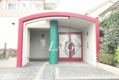 【エントランス】 | サンクテラス１ | エントランスです。