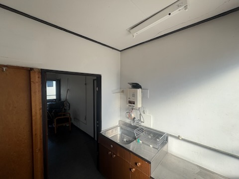 若木町貸店舗事務所　２階