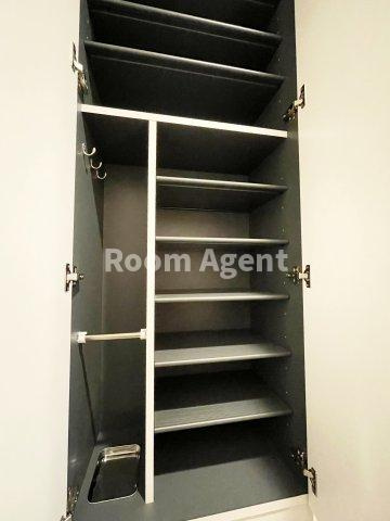 アステリ鶴舞トゥリアの玄関