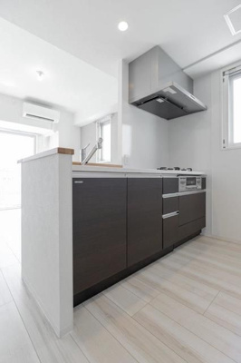 【キッチン】 | グローリオシェルト水道橋 | コンパクトなキッチンで掃除もラクラク