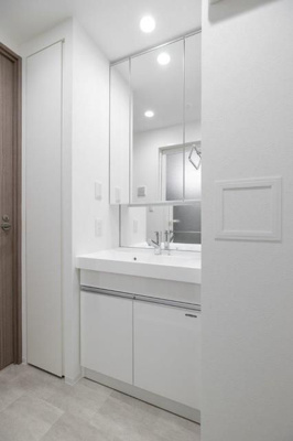 【独立洗面台】 | グローリオシェルト水道橋 | 独立洗面化粧台が付いています