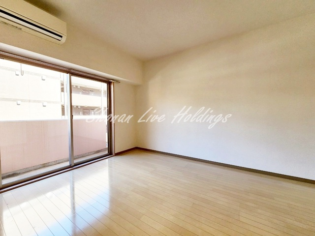 ピノ エスペランサの寝室|バルコニー付きの洋室♪