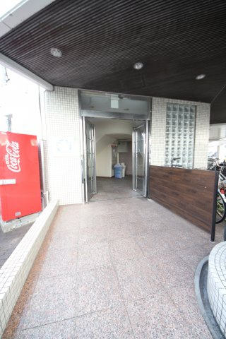 サニーディのエントランス