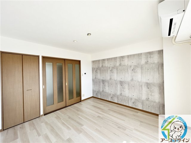 サニーディの洋室