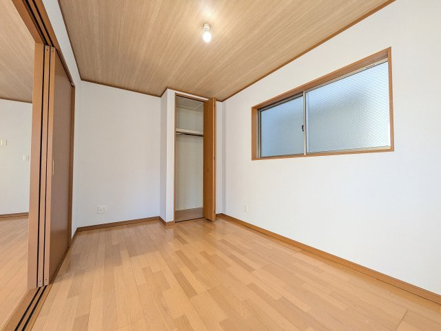 八王子市　大和田町　中古戸建ての収納|～収納力の高いクローゼット完備～