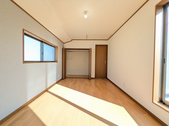 八王子市　大和田町　中古戸建ての収納|～収納力の高いクローゼット完備～