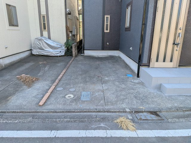 八王子市　大和田町　中古戸建ての駐車場|～カースペースは1台分～