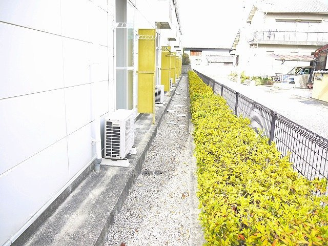 レオパレスエザーンスのバルコニー|陽当たり良好なバルコニーです