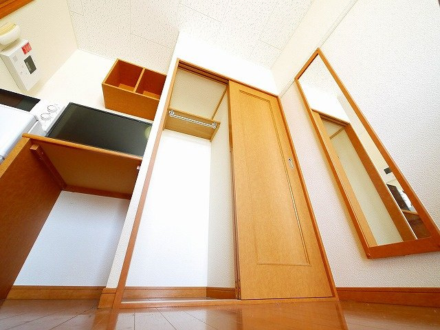 レオパレスエザーンスの収納|十分な収納スペースがあります
