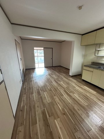 エスポアール青山の居間・リビング|403号室写真