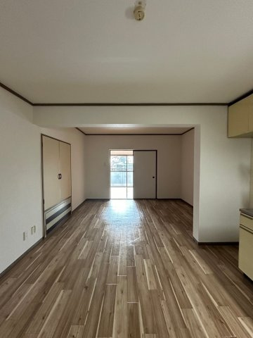 エスポアール青山の居間・リビング|403号室写真