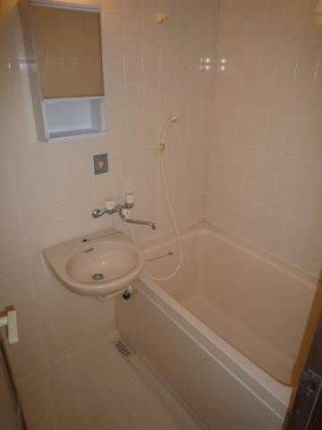 グリーンハイム赤羽の浴室