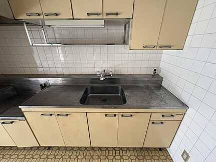 鈴が峰第4住宅10号棟のキッチン