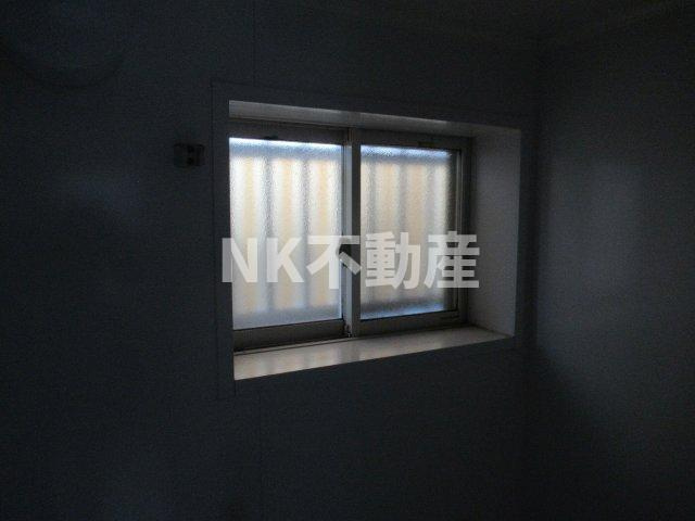 【浴室】 | 中小阪2丁目テラスハウス（八戸ノ里賃貸） | お風呂に窓があります