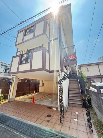 フローラ本山の外観