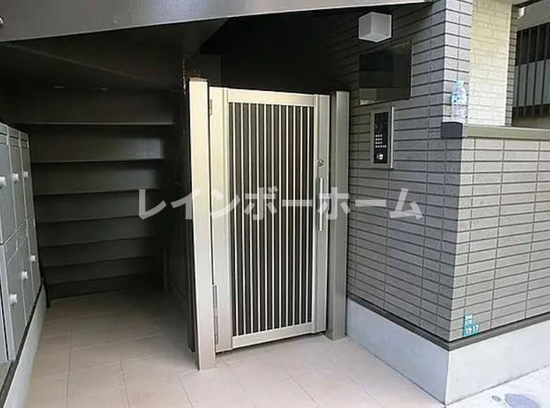 イクスアーク小岩のエントランス