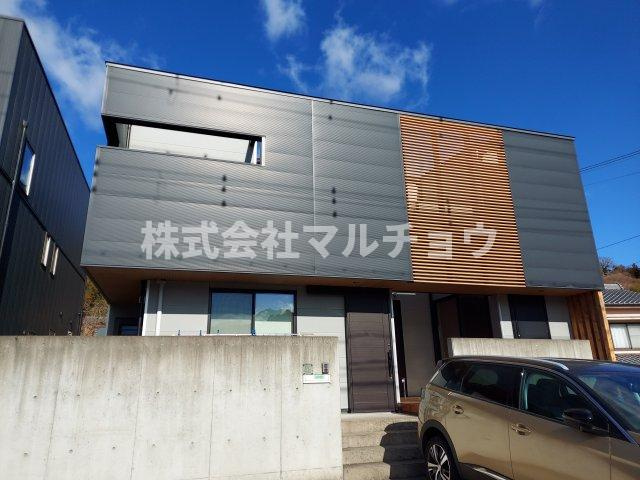 中三栖戸建ての外観|外観は落ち着いています