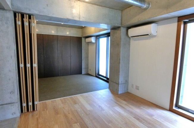 【居間・リビング】 | 三組坂flat | 居間です