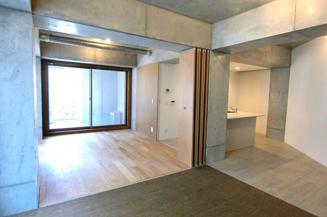 【洋室】 | 三組坂flat | ゆったりした洋室です