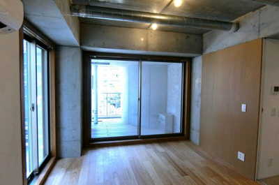 【洋室】 | 三組坂flat | コンパクトで使いやすい洋室です