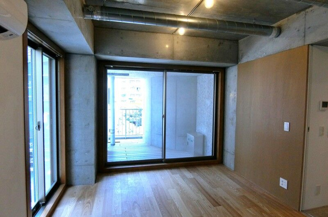 【洋室】 | 三組坂flat | コンパクトで使いやすい洋室です