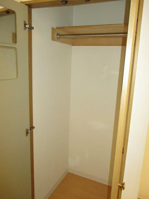 カデンザ大塚の収納