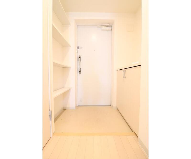 クレオキタホリエの玄関