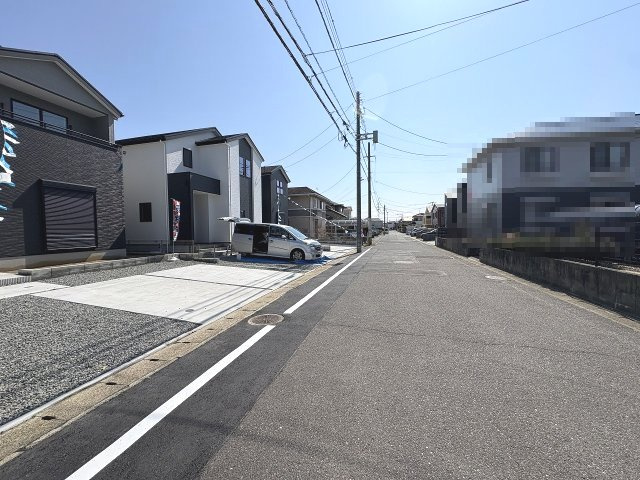【その他】 | 福岡市東区三苫2丁目6期7期　1号棟（全5棟）【仲介手数料無料・0円】 | 現地写真。前面道路です。