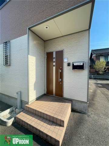 永井様戸建賃貸住宅B棟のエントランス
