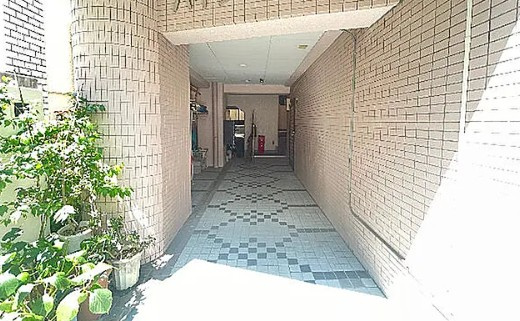 ハイツ・リバティのエントランス