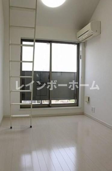 ルミエール梅島の居間・リビング|※別部屋参照写真になります。