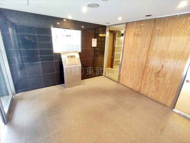 【エントランス】 | マストレジデンス狭山 | オートロックでセキュリティ面も安心です