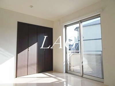 【居間・リビング】 | ウインドヒル玉川 | 洋室のお部屋です。