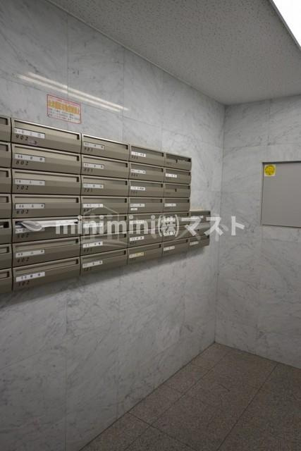 沢村マンションのロビー