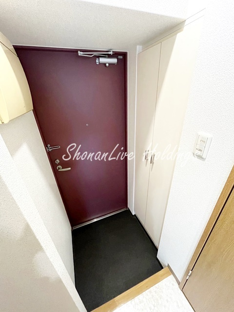 パール横浜東口壱番館の玄関