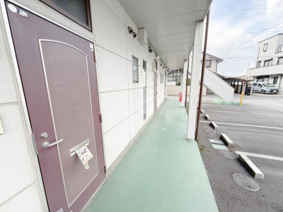 【エントランス】 | ウィングヴィラ枝野Ｂ