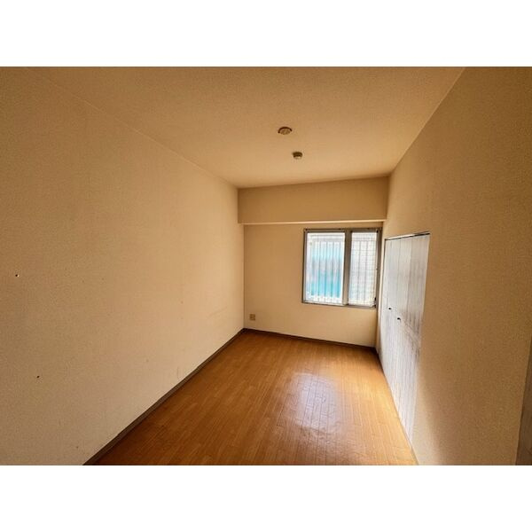 ベルトピア西明石3の洋室