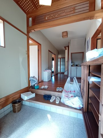 【玄関】 | 神野新田町カノ割貸家