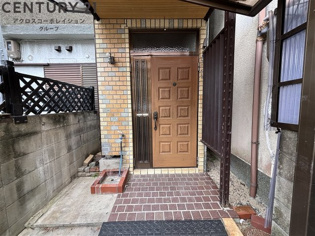 尼崎市常松２丁目貸家のエントランス
