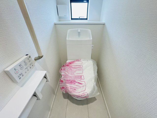 刈谷市築地町二丁目23番2、23番3『仲介手数料無料』新築一戸建て・建売のトイレ