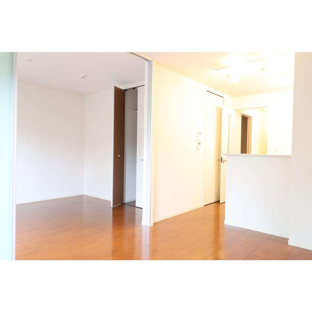 グランドールの居間・リビング|こちらの居間で趣味の時間をお楽しみください