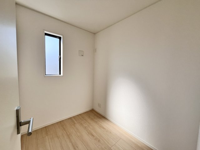 ●鈴鹿市桜島町第4 新築戸建【全7棟】の洋室|テレワークルーム