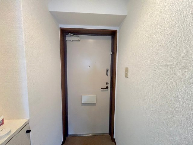 City Lifeディナスティ新大阪の玄関